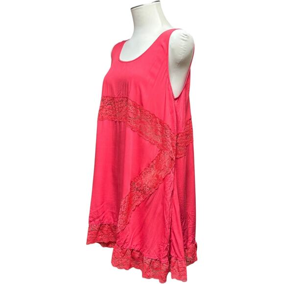 Easel Flowy Lace Sleeveless Top Red Large - Picture 2 of 5